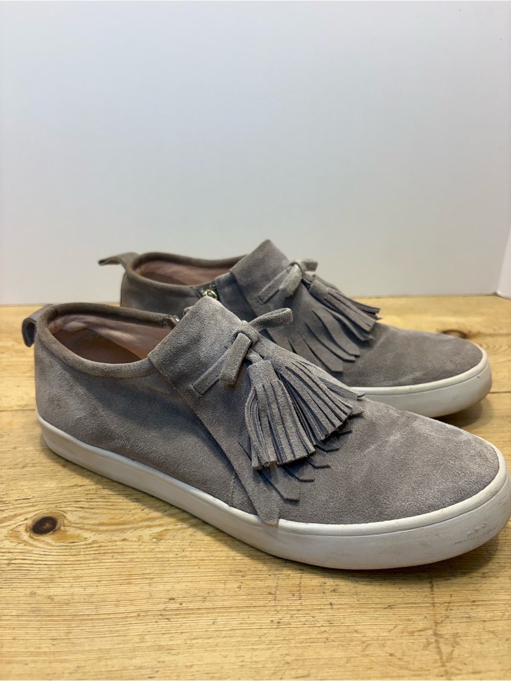 Kate Spade || Lenna Tassel Gray Suede Kiltie Sneakers Women’s Sz 7.5